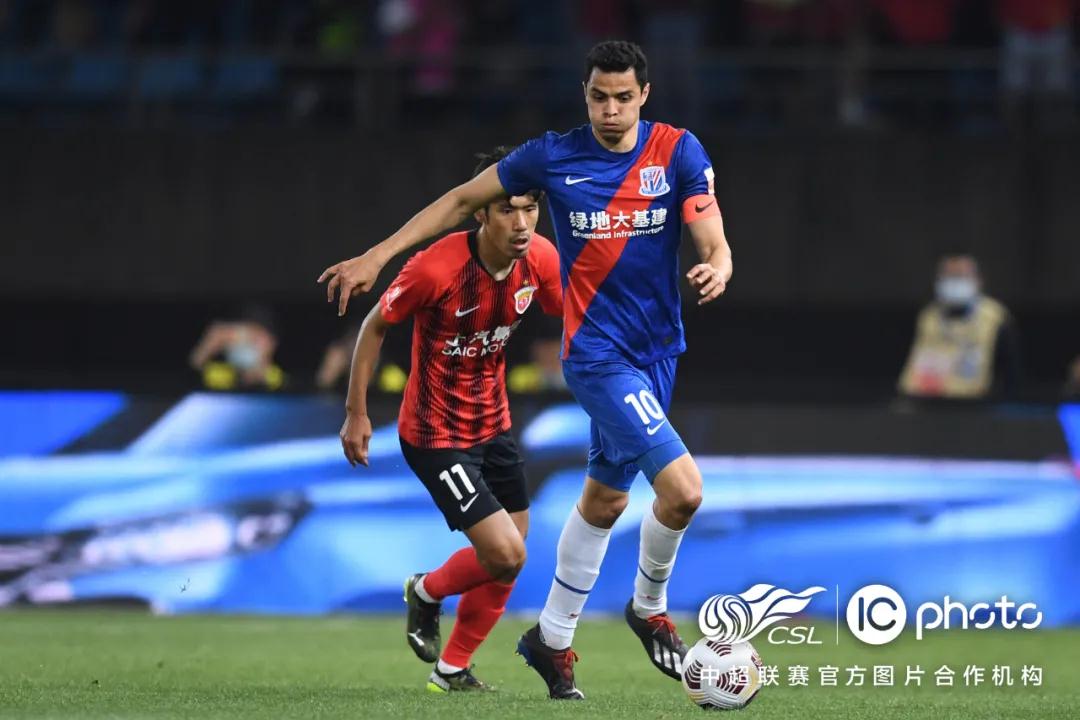الاتحاد المغربي يجدد الثقة في الركراكي رغم الإقصاء المبكر من كأس أمم أفريقيا